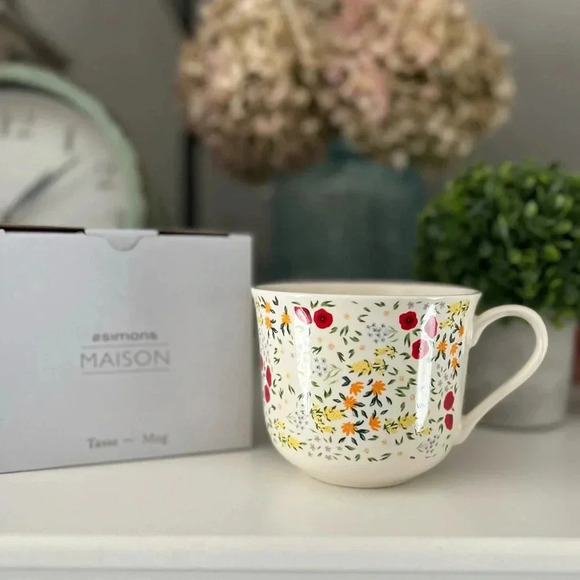 Simons Maison Set of Two Floral Pattern Porcelain Mugs - Picture 1 of 8